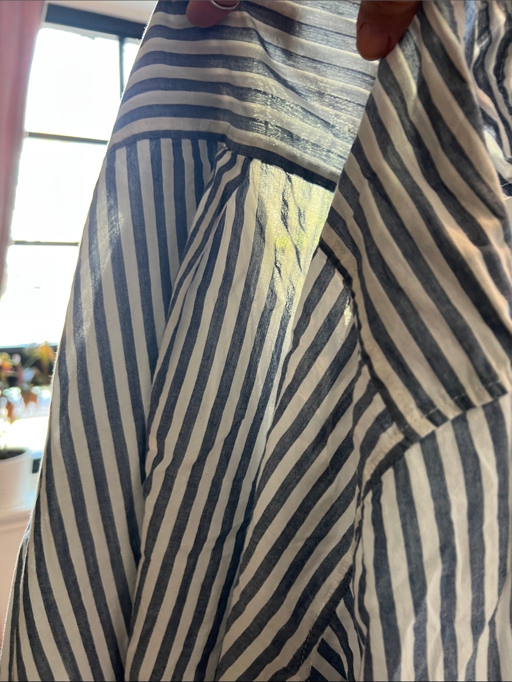 Everlane Blue and White Striped Button-Down Shirt - Picture 8 of 8